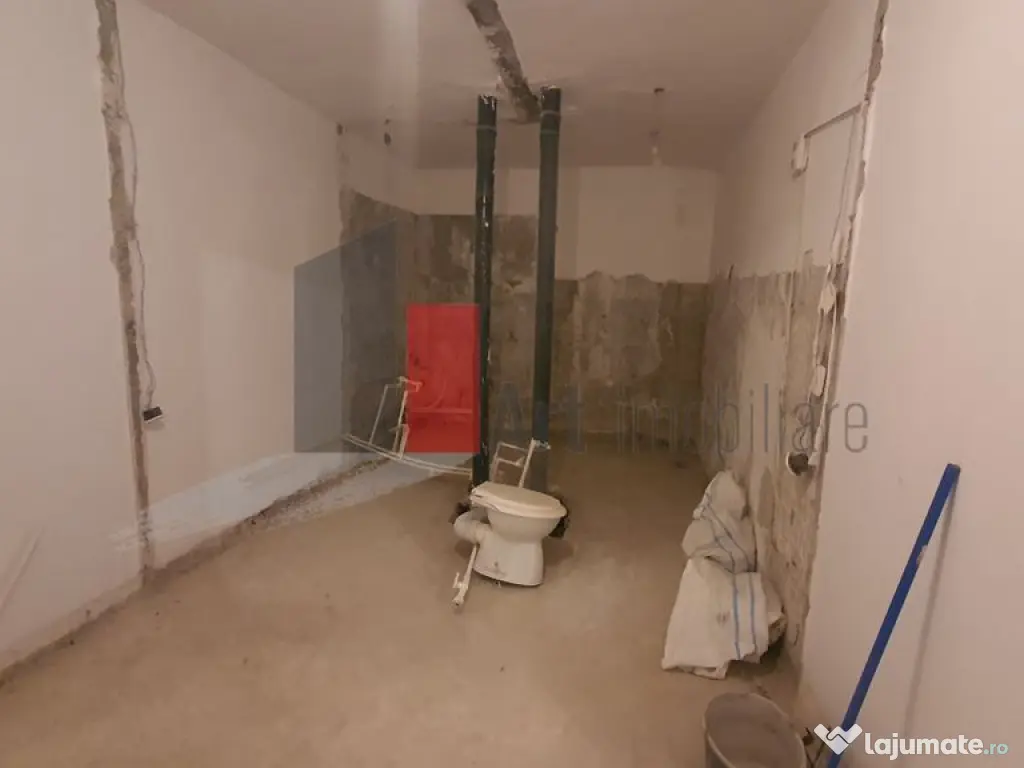 Ap 4 cam Giurgiu decomandat, parter 