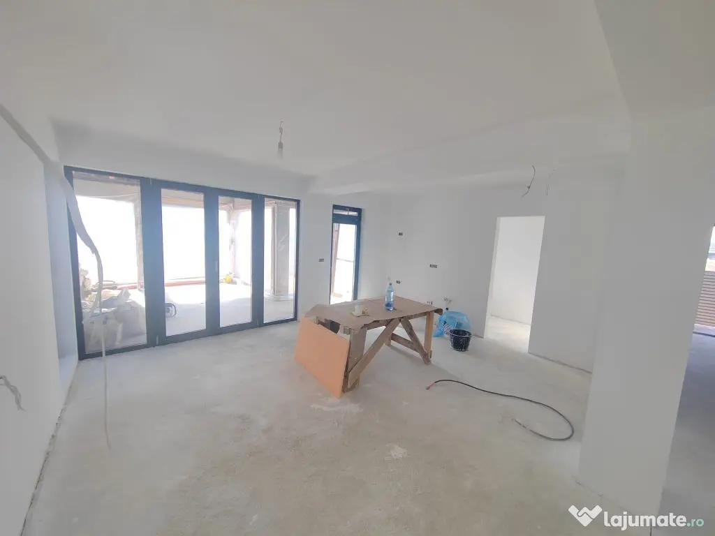 Pantelimon vila individuala ,piscina super constructie 