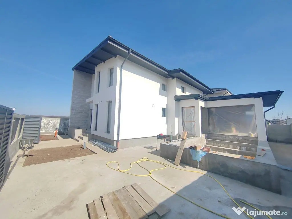 Pantelimon vila individuala ,piscina super constructie 