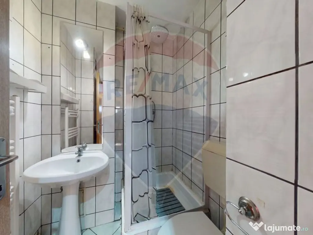 Apartament 3 camere | Decomandat | 81 mp | Parcare | Mobi... 