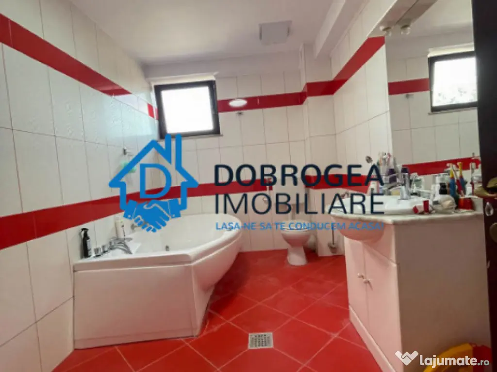 ZONA 9 MAI- CASA VILA D+P+E1+E2+M 