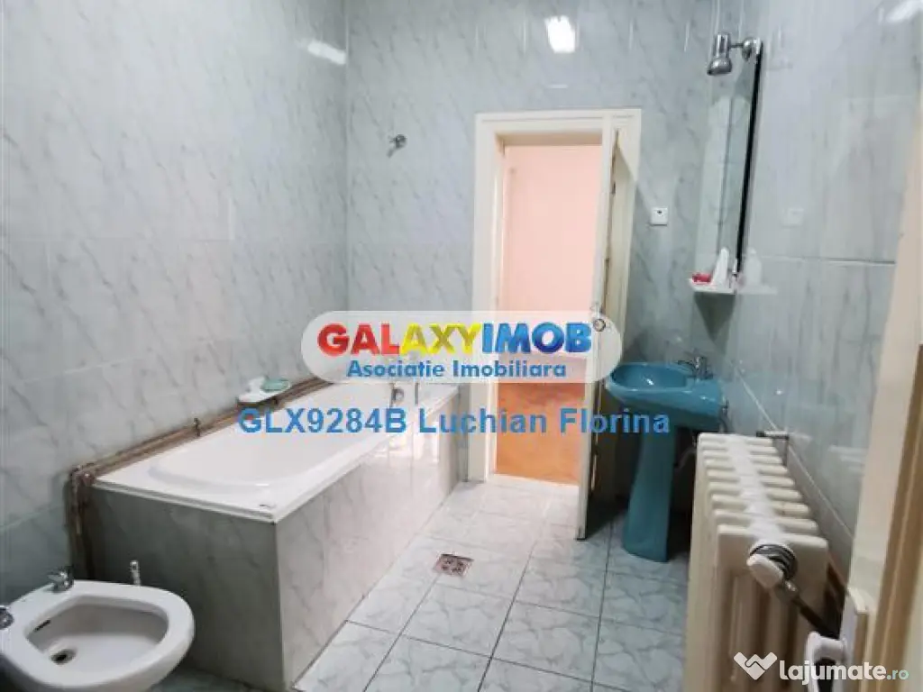 Apartament 3 camere, decomandat, boxa I Occidentului 