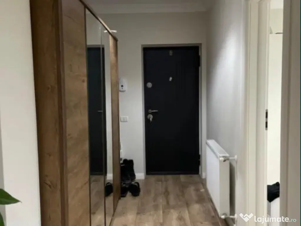 Apartament 2 camere, semidecomadat - zona Tractorul