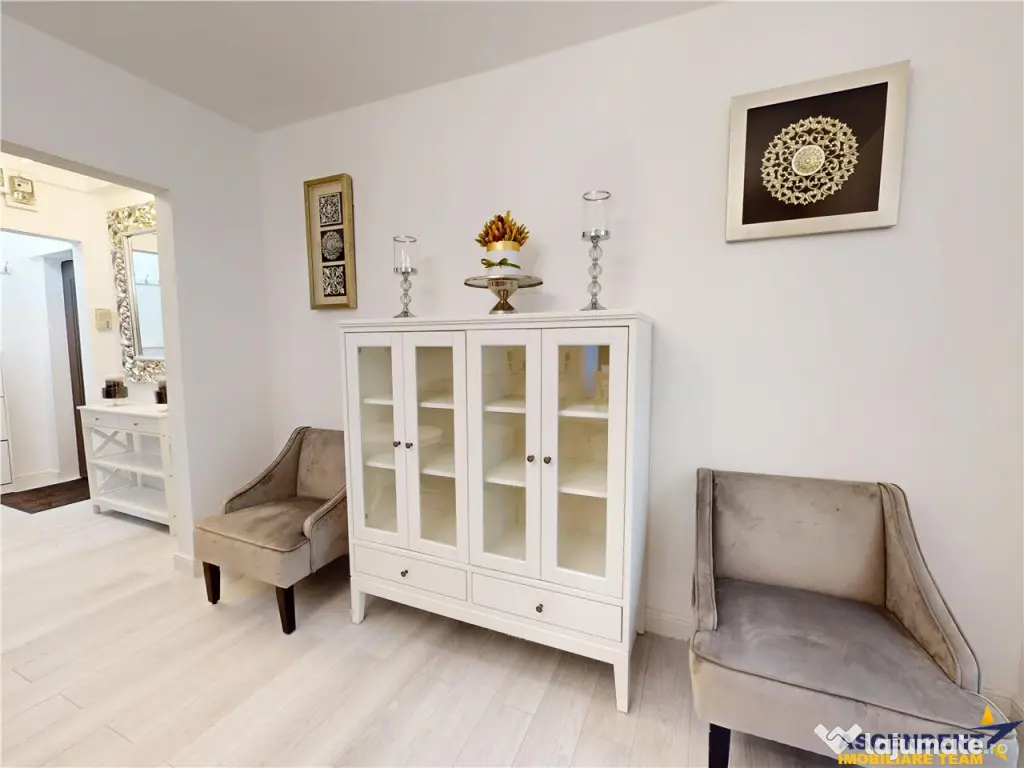 LIVE!Eleganta si simplitate - Centrul Civic, renovat complet 