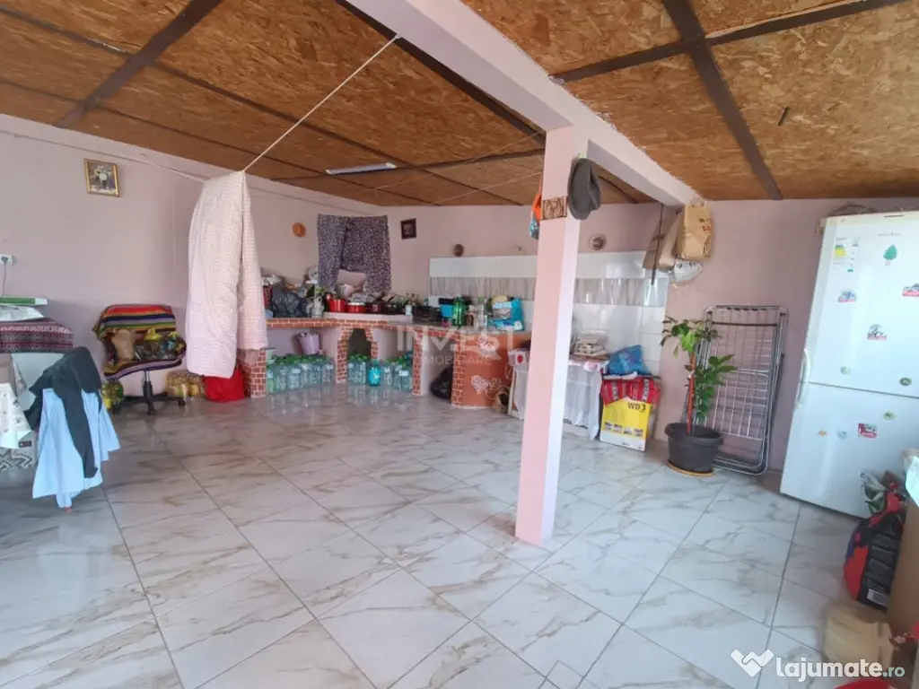 CASA INDIVIDUALA , ZONA TOMESTI, 5 CAMERE 