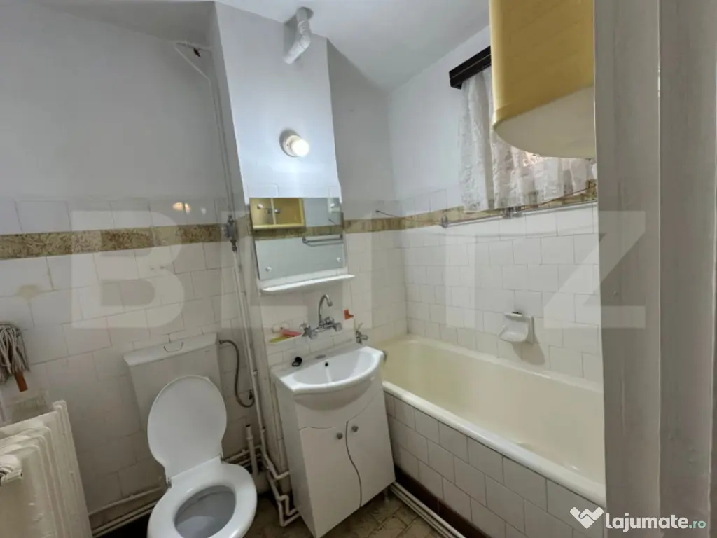 Apartament 3 camere decomandat, zona Nicolae Balcescu 