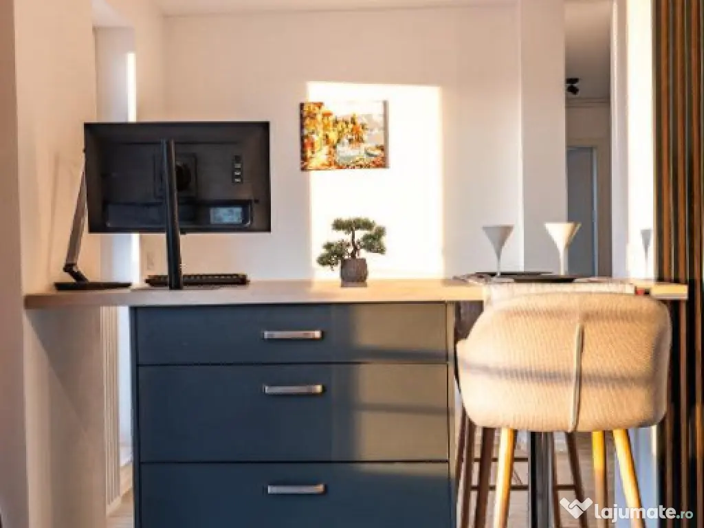 Rafinament urban:terase incantatoare,loc parcare,A Class,Kas 