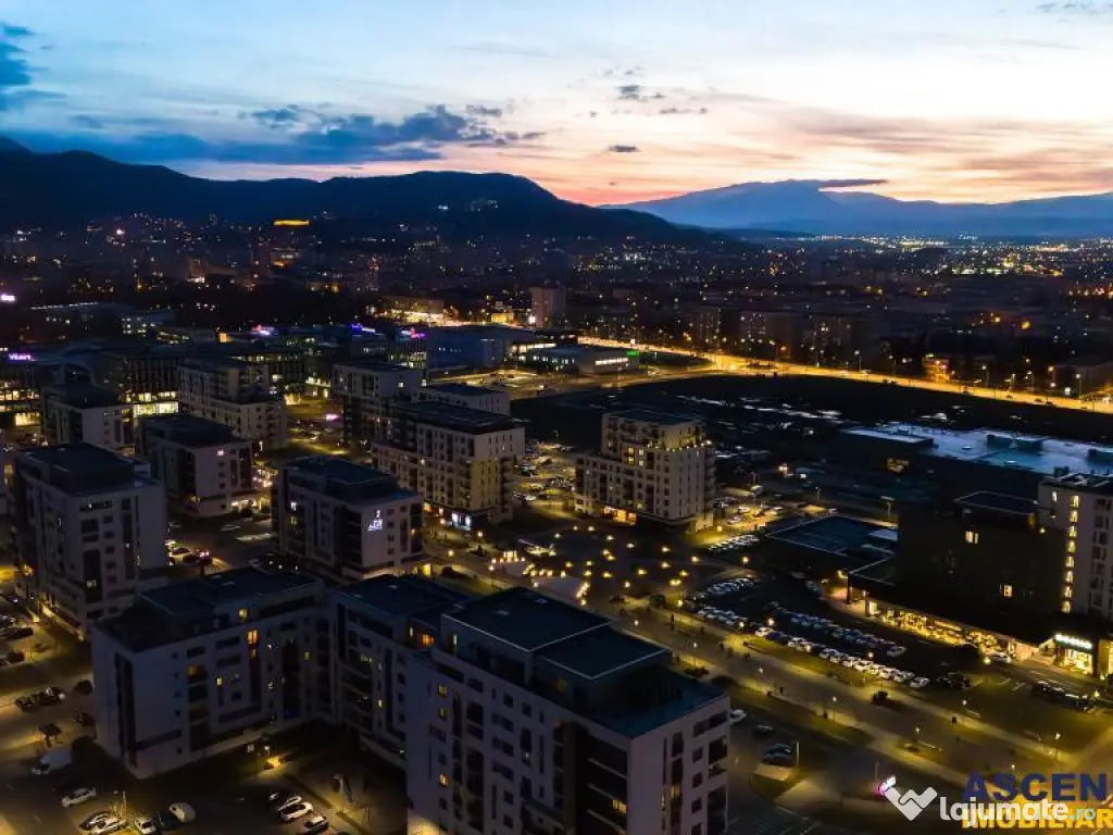 Rafinament urban:terase incantatoare,loc parcare,A Class,Kas 