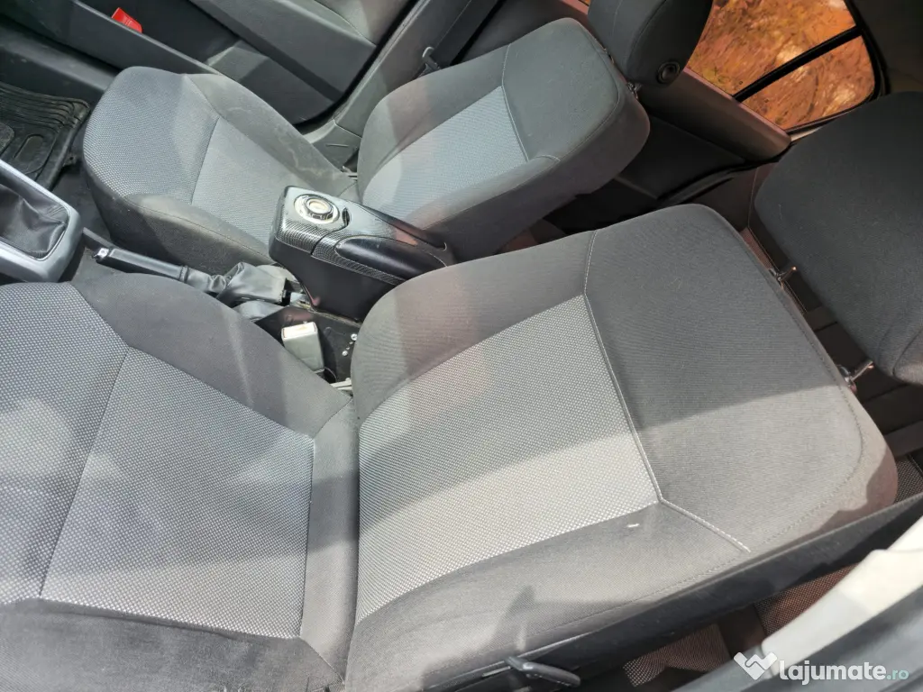 Opel Astra H 1.6 16V 116CP Masina de familie, motor fiabil, intretinuta