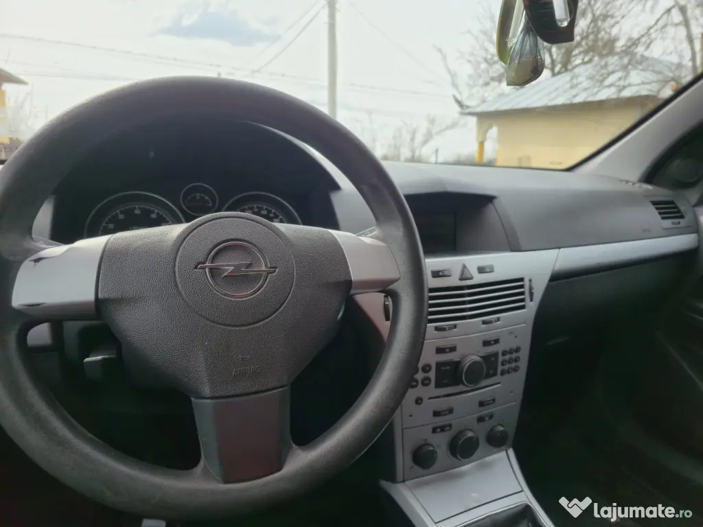 Opel Astra H 1.6 16V 116CP Masina de familie, motor fiabil, intretinuta