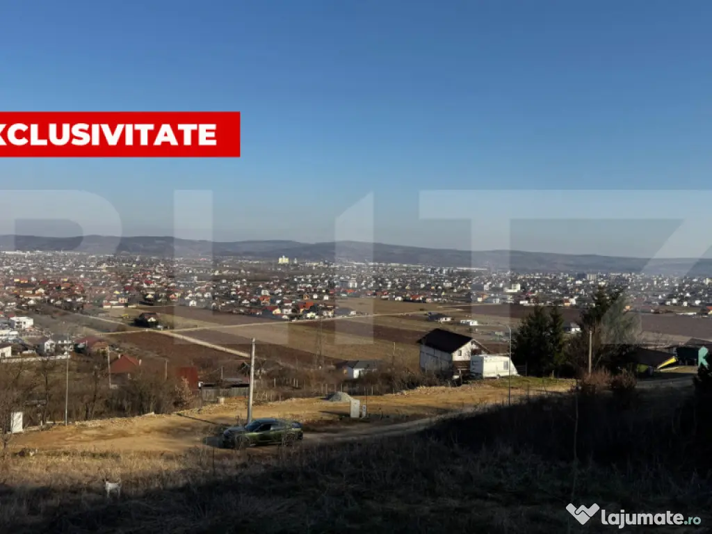 Teren intravilan cu suprafața utilă de 1100 mp, situat în 