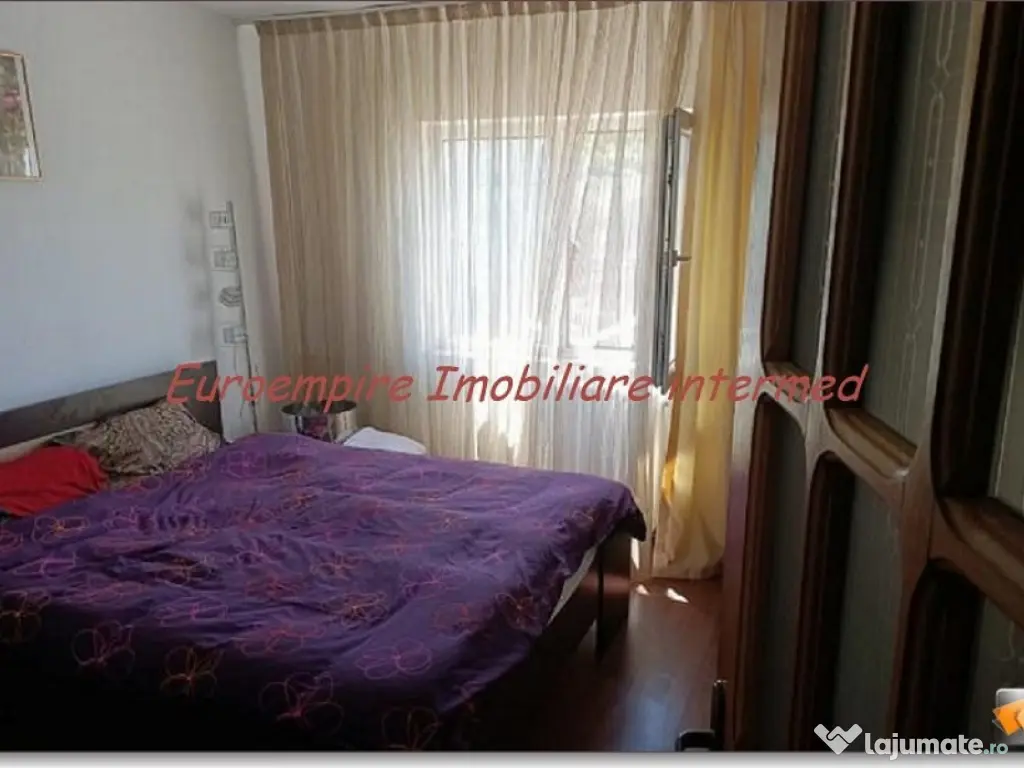 Apartament 4 camere decomandate zona Faleza Nord 