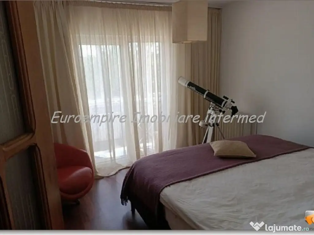 Apartament 4 camere decomandate zona Faleza Nord 