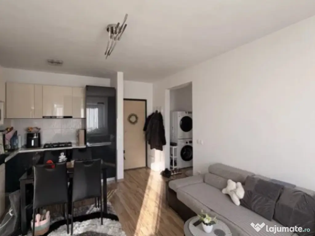 Apartament 2 camere, open space - zona Tractorul 