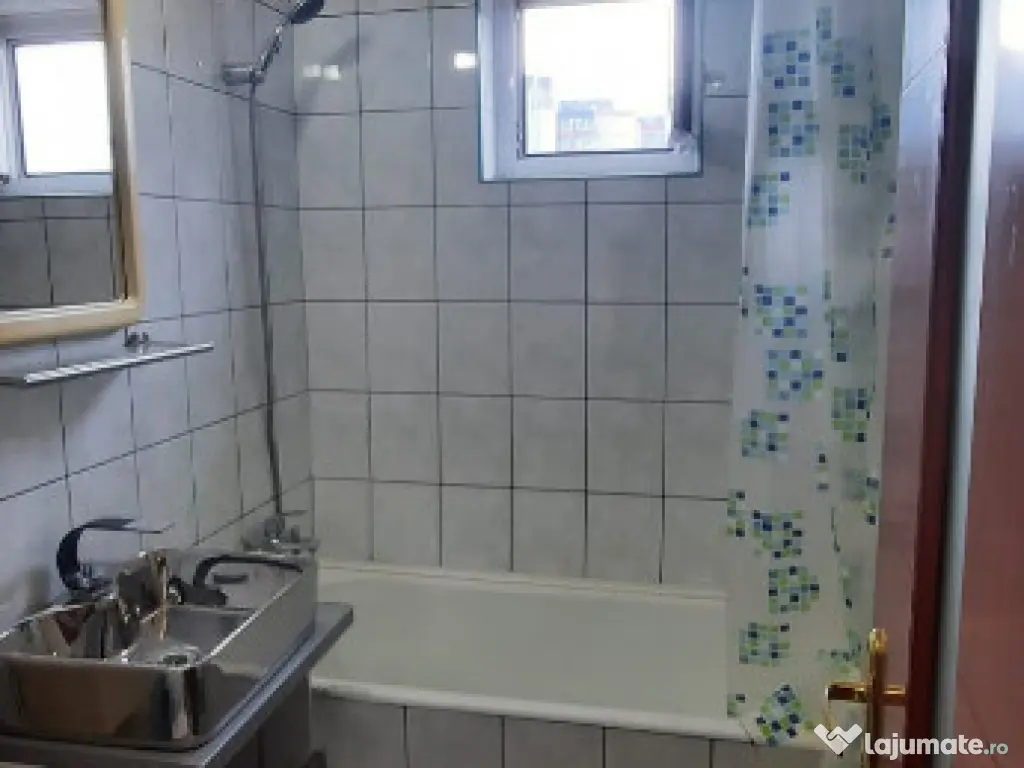 Apartament de 3 camere zona Griviței, 