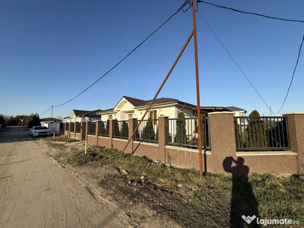 De vanzare Casa Moderna cu 3 dormitoare (Mobilata/Utilata... 