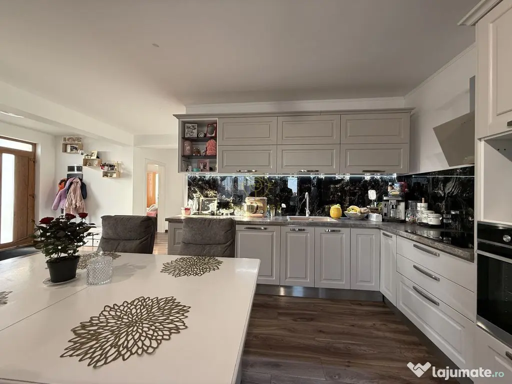 De vanzare Casa Moderna cu 3 dormitoare (Mobilata/Utilata... 