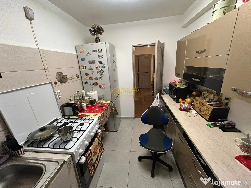 Apartament 3 camere - Podul de Piatră 