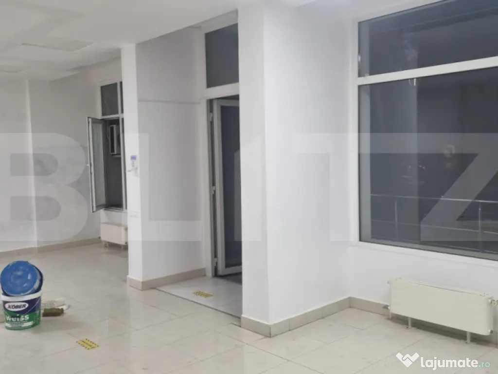 Spatiu comercial, 72 mp, parter, vitrina, zona Policlinica 