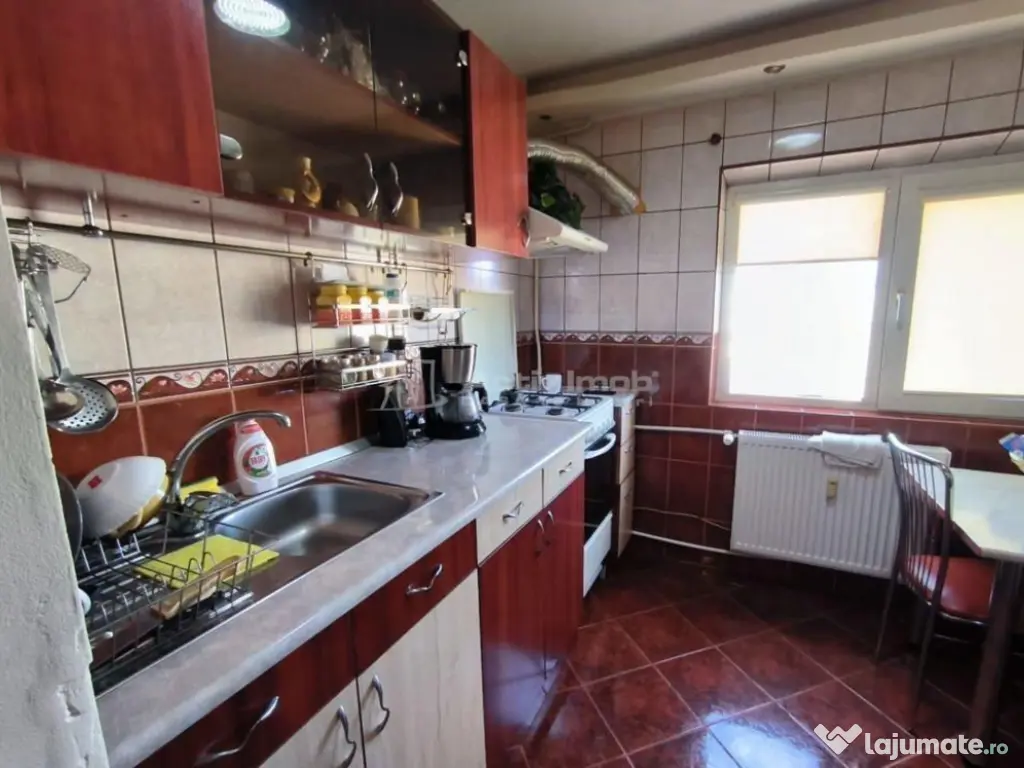 Metrou Brancoveanu - garsoniera moderna - mobilata si utila 