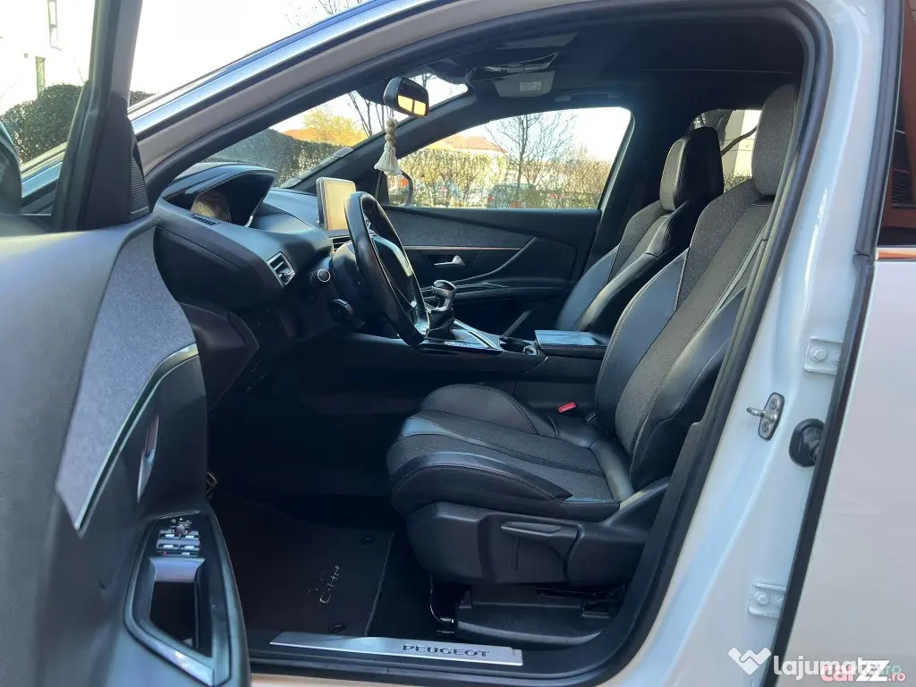 PEUGEOT 3008 GT-line an 2017 motor 1.2 benzina euro 6. 130 cp 127.000km 