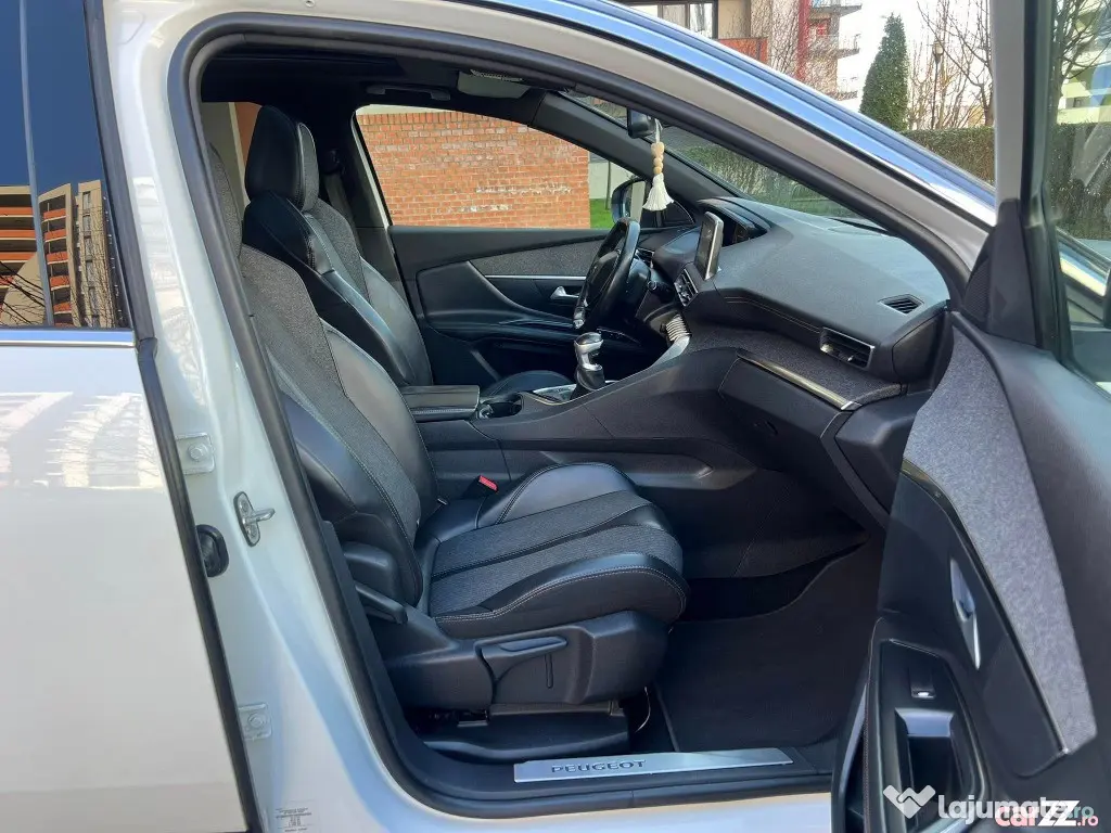 PEUGEOT 3008 GT-line an 2017 motor 1.2 benzina euro 6. 130 cp 127.000km 