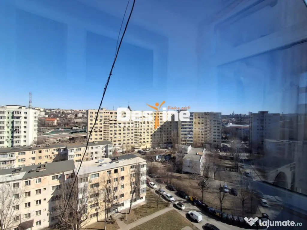 Apartament 3 camere, semidecomandat, Alexandru Cel Bun, 89. 