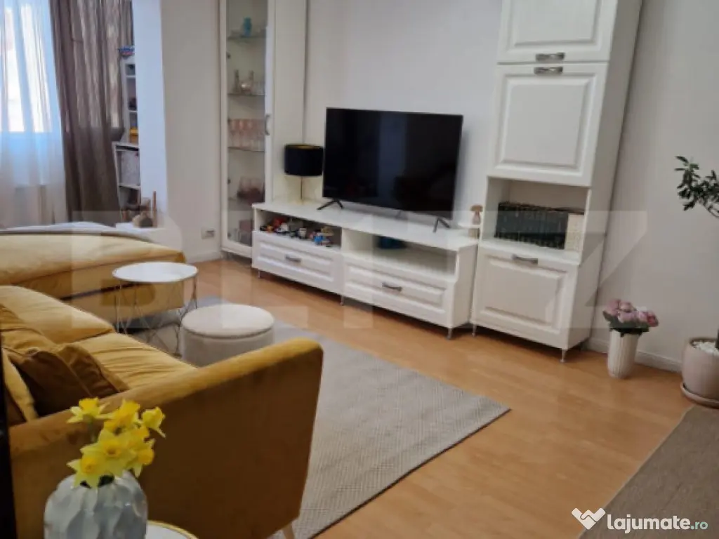 Apartament 3 camere, decomandat, 73 mp, Cornitoiu, zona Cons 