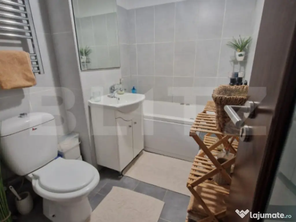 Apartament 3 camere, decomandat, 73 mp, Cornitoiu, zona Cons 