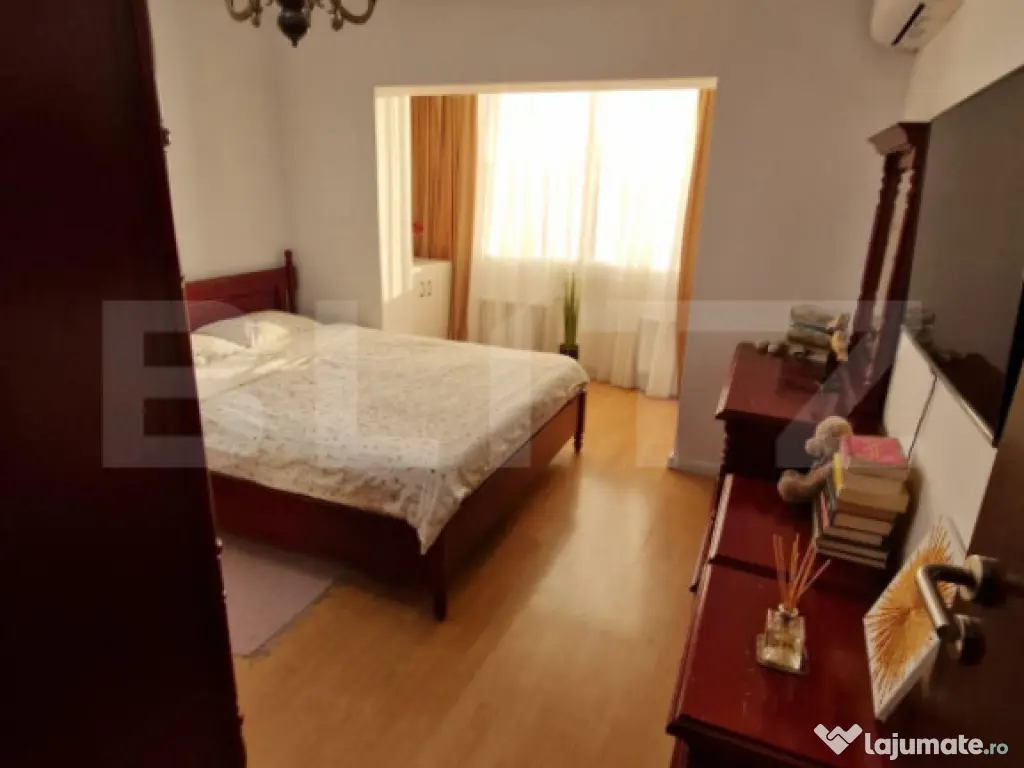 Apartament 3 camere, decomandat, 73 mp, Cornitoiu, zona Cons 