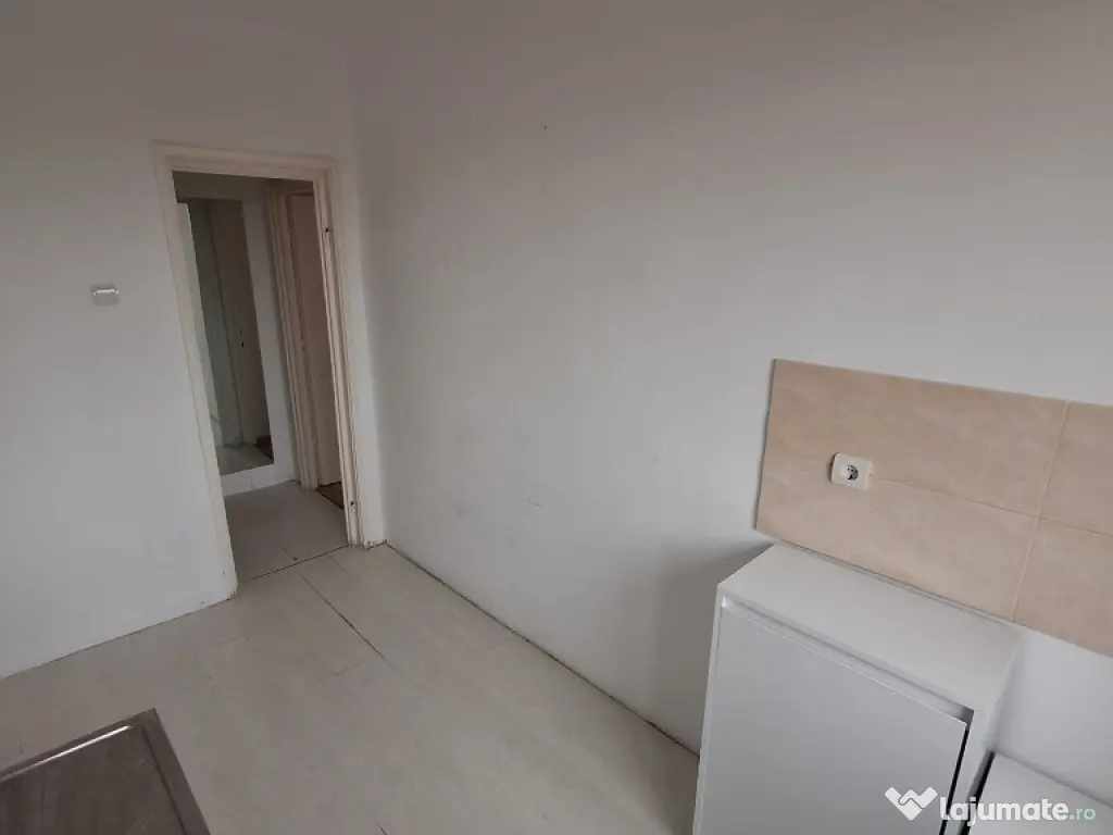 Apartament de vanzare in Constanta, Gara - 2 camere 