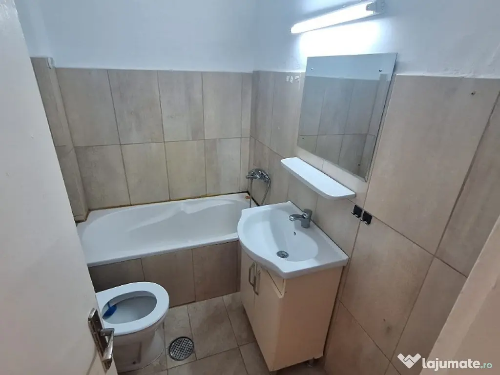 Apartament de vanzare in Constanta, Gara - 2 camere 
