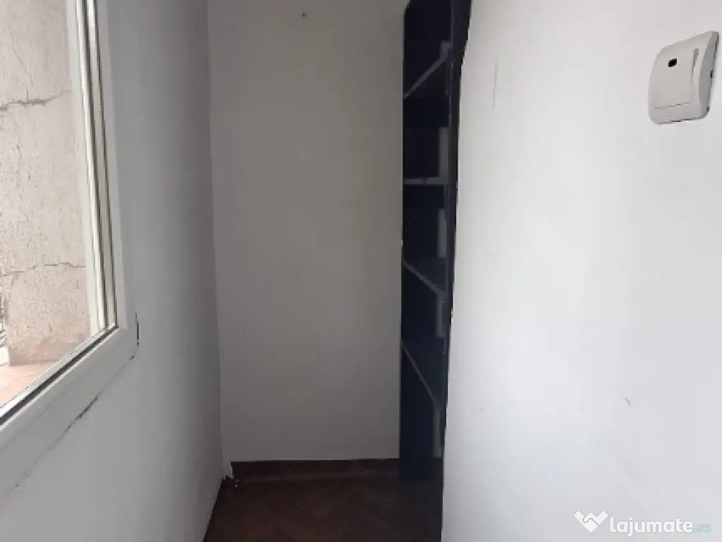 Apartament de vanzare in Constanta, Gara - 2 camere 
