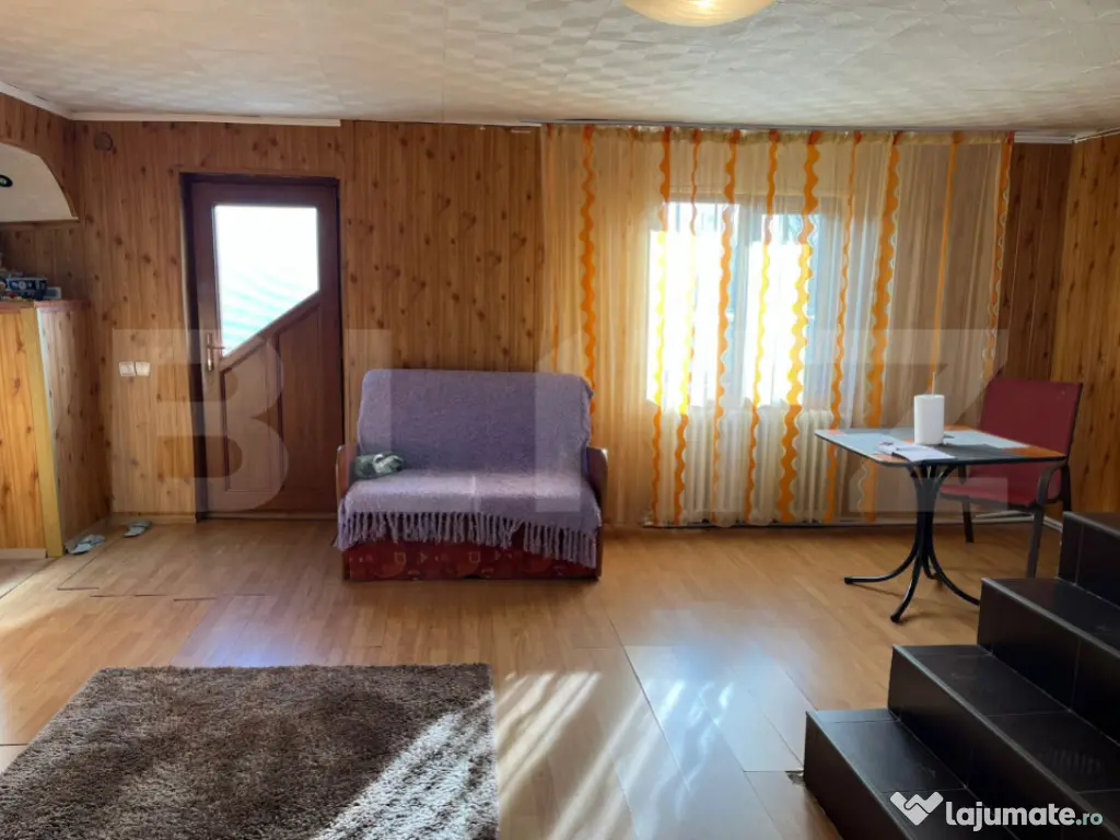 Casa P+M, 500 mp teren, deschidere bilaterala, Drumul Apelor 