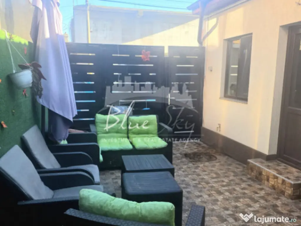 Casă 3 camere – Bd. Mamaia, zonă centrală, mobilată pe 