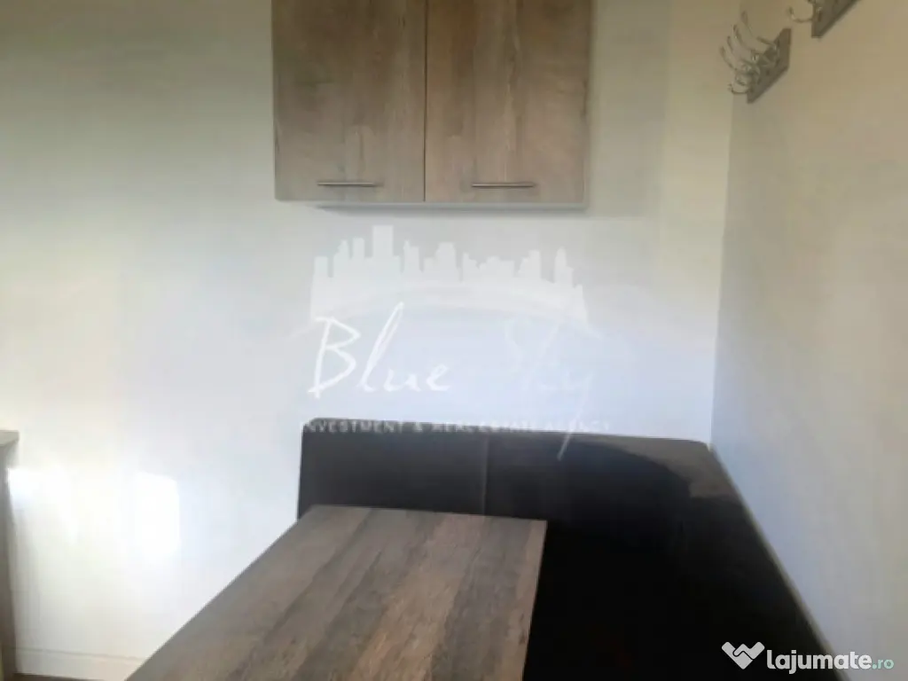 Casă 3 camere – Bd. Mamaia, zonă centrală, mobilată pe 