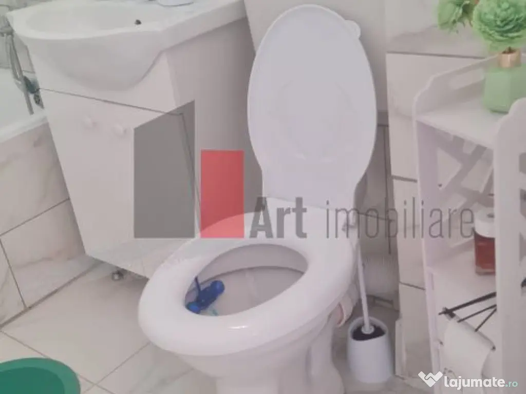 Apartament cu 2 camere de vanzare-1 Decembrie 1918-Titan-... 