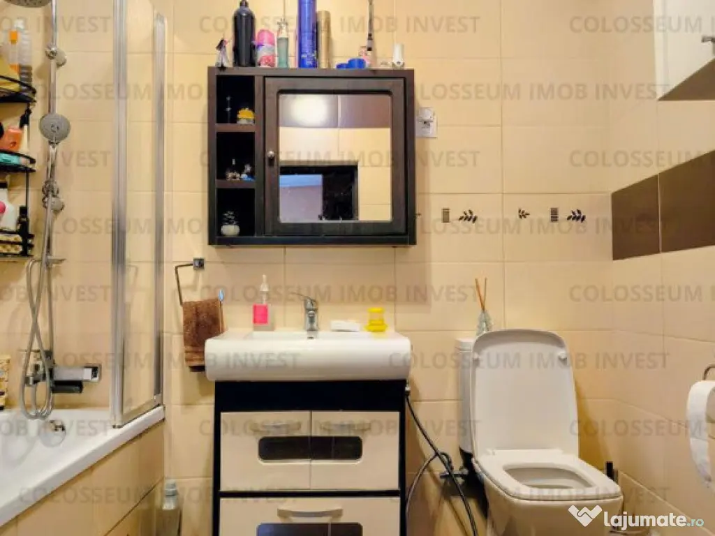 Apartament 3 camere, in casa - Centrul Istoric 