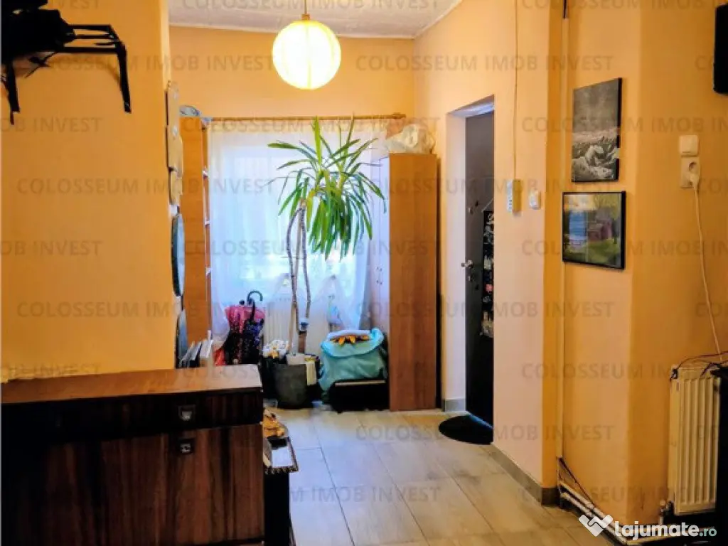 Apartament 3 camere, in casa - Centrul Istoric 