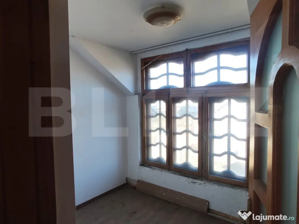 Proprietate Mixtă cu Hală de Producție și Locuință – 