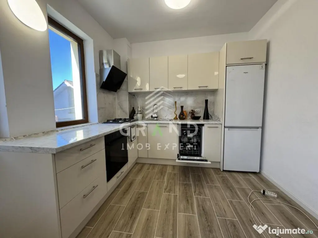 Casă individuală–160 mp | 5 camere | 4 bai | 4 parcări 