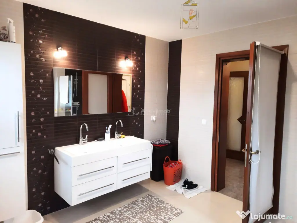 Casa individuala 275 mp | Teren 17 Ari | Tautii Magheraus 