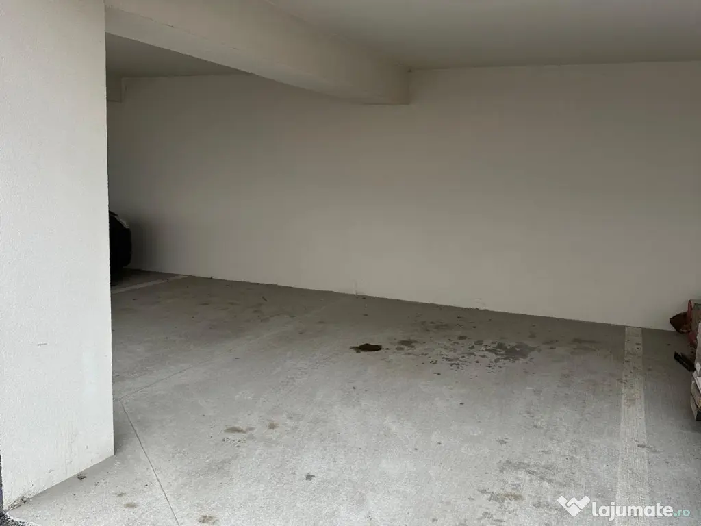 Închiriez apartament 2 camere + parcare subterana 