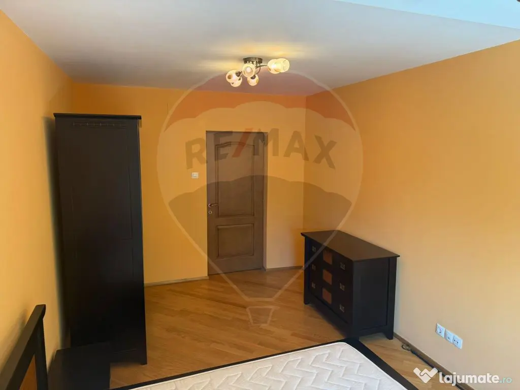 DE INCHIRIAT APARTAMENT LUX zona Vivo Mall 