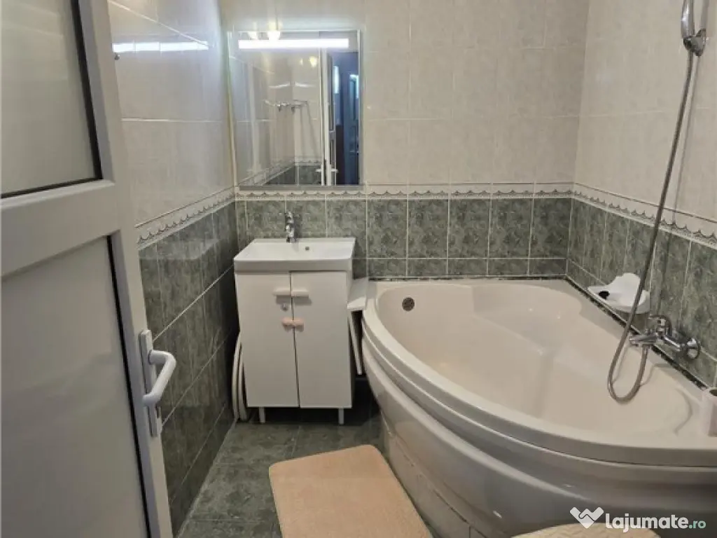 Apartament 3 camere la pret de 2 camere / zona Gemenii 