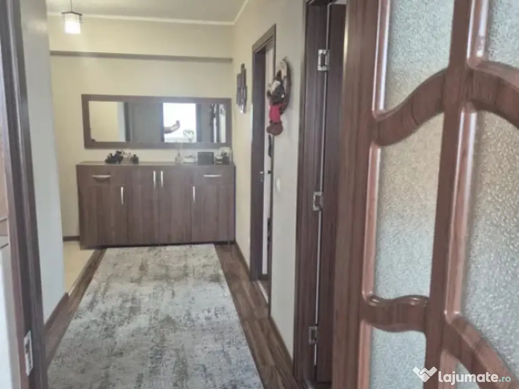 Apartament Cu 2 Camere Decomandate Zona Burdujeni 