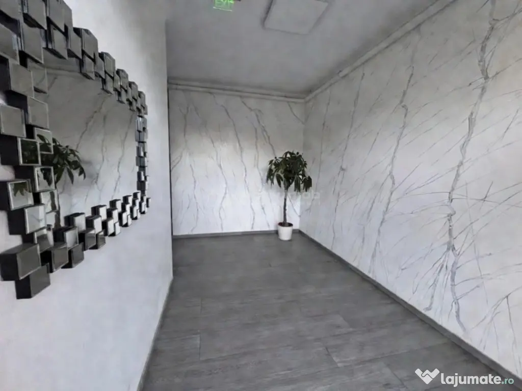 Apartament 3 camere bloc nou - 68 mp util balcon 10 mp - 