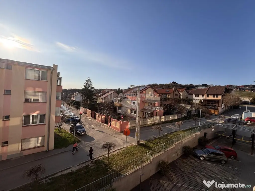 Apartament 3 camere bloc nou - 68 mp util balcon 10 mp - 