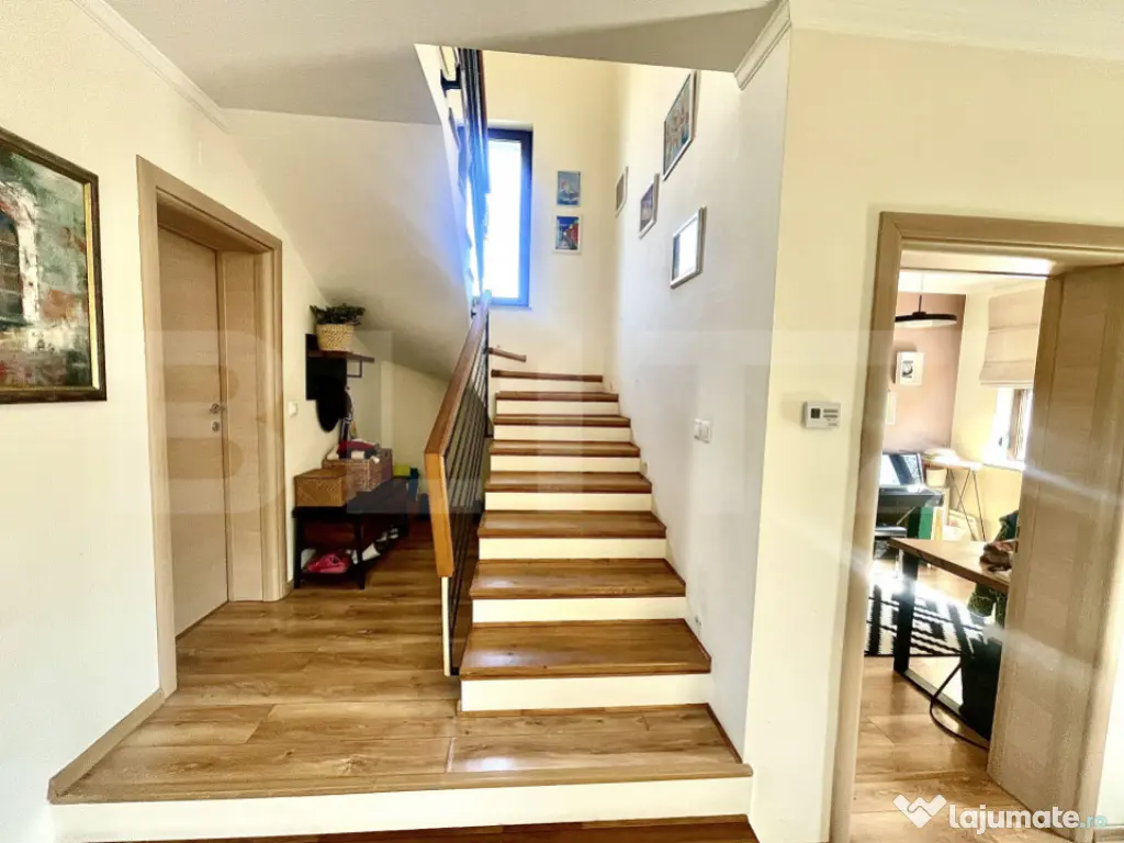 Casă spațioasă cu etaj | Curte superbă | Zonă liniștit 