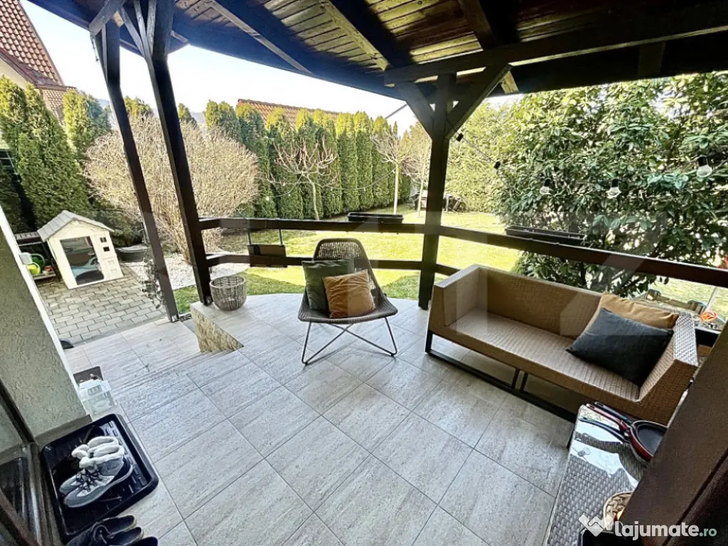 Casă spațioasă cu etaj | Curte superbă | Zonă liniștit 